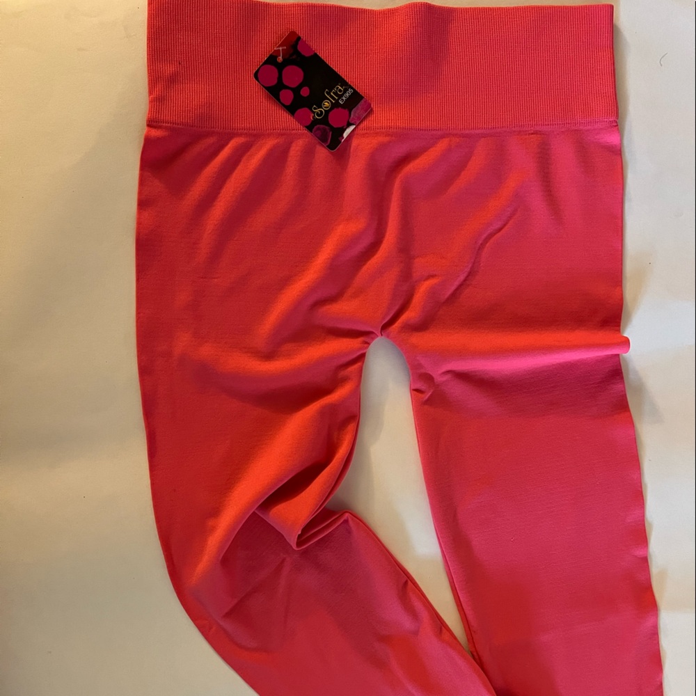 Pink leggings